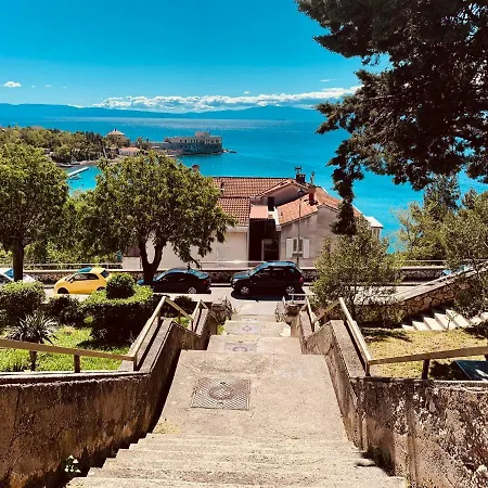 Seamans Διαμέρισμα *